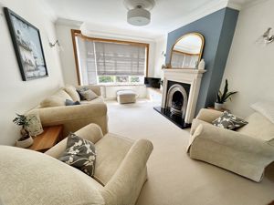 Lounge- click for photo gallery